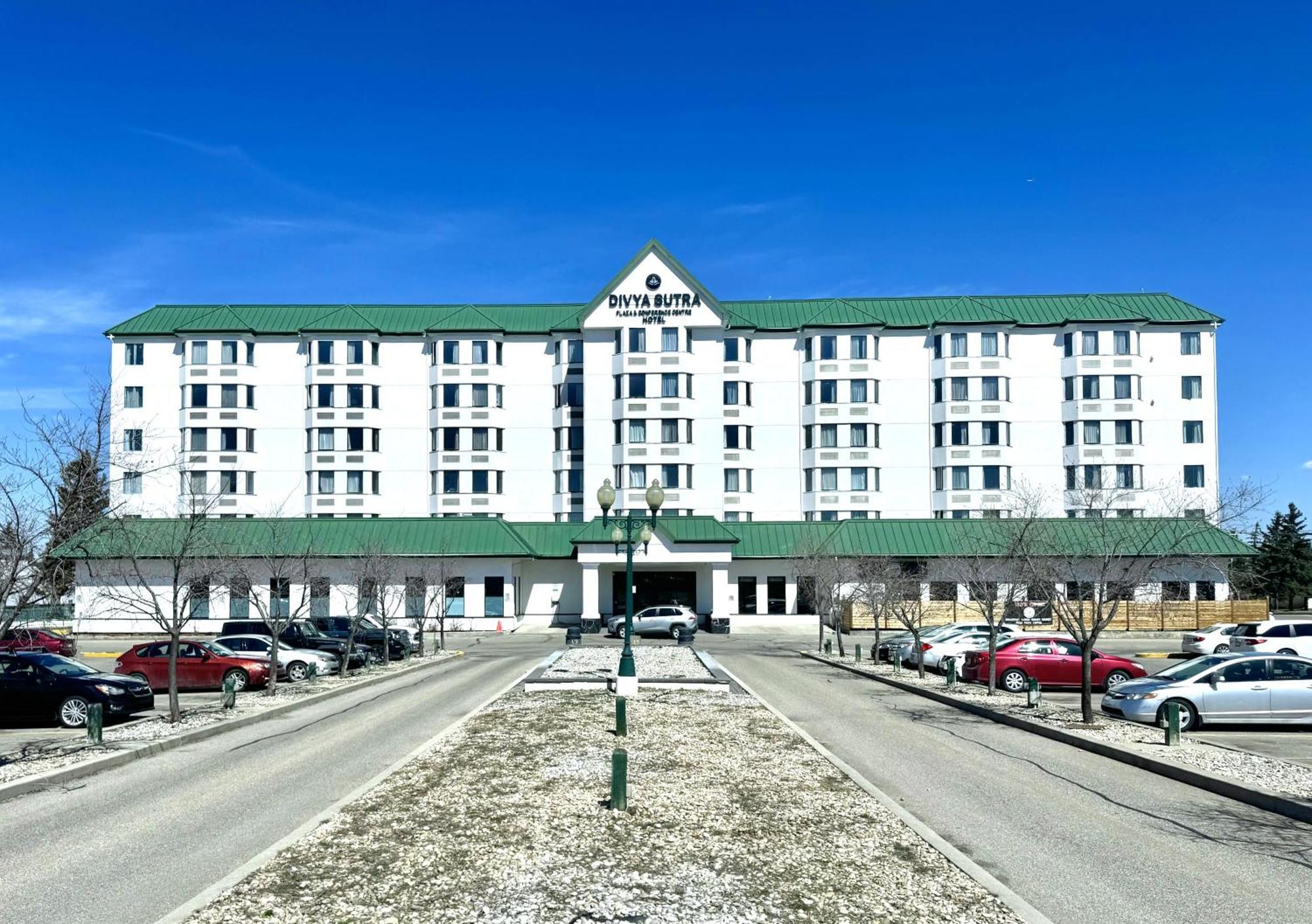 Divya Sutra Plaza And Conference Centre Calgary Airport Hotel Eksteriør billede